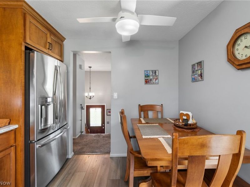 4506 Honeysuckle Drive, Green, OH 44720 Photo 12