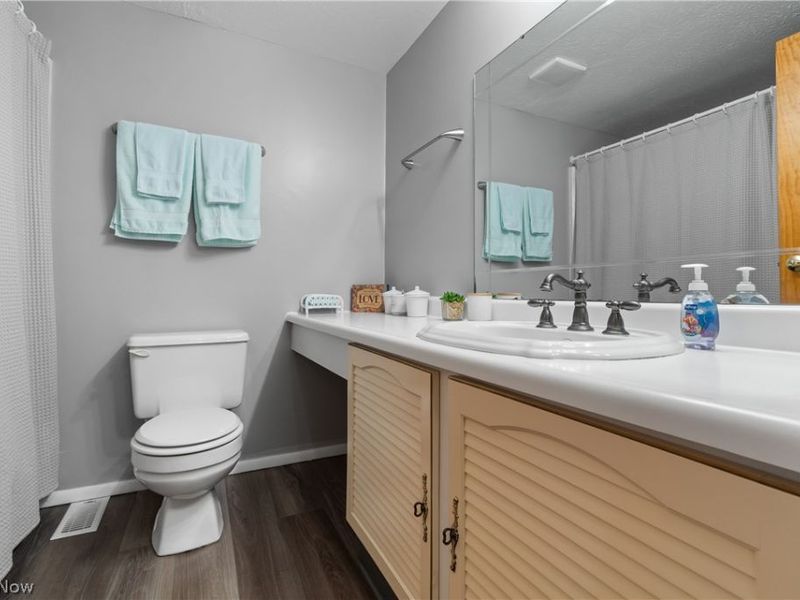 4506 Honeysuckle Drive, Green, OH 44720 Photo 19
