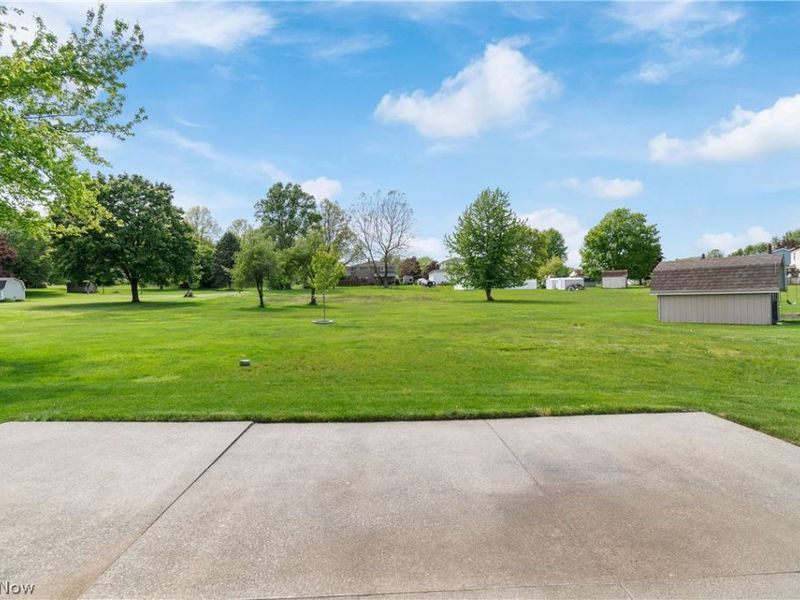 4506 Honeysuckle Drive, Green, OH 44720 Photo 36