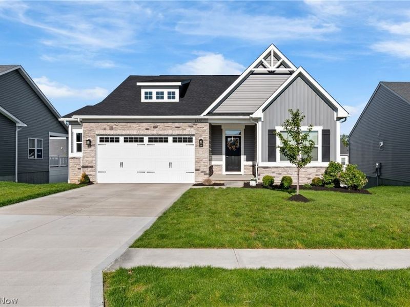 6877 Harrington Court, Canton, OH 44721 Photo 1