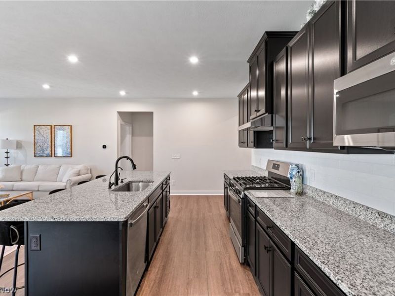 6877 Harrington Court, Canton, OH 44721 Photo 11