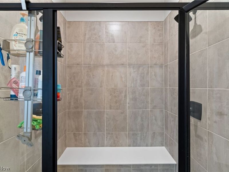 6877 Harrington Court, Canton, OH 44721 Photo 15