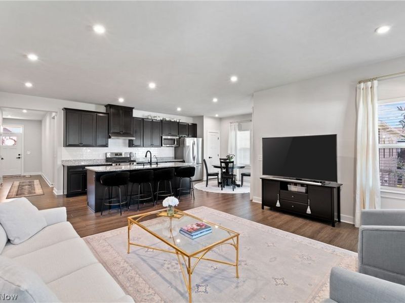 6877 Harrington Court, Canton, OH 44721 Photo 6