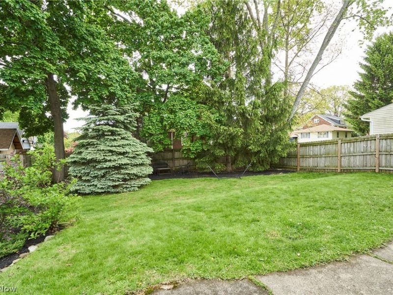 245 N Highland Avenue, Akron, OH 44303 Photo 21