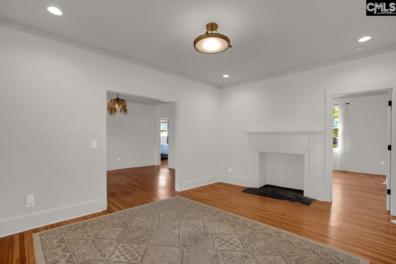 2418 Clark Street  Photo 7