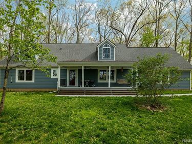 8470 Merrill Road, Webster Twp, MI 48189