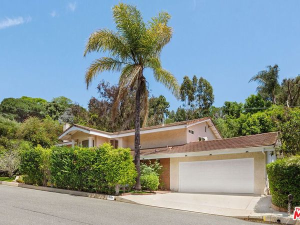 2024 San Ysidro Drive, Beverly Hills, CA 90210