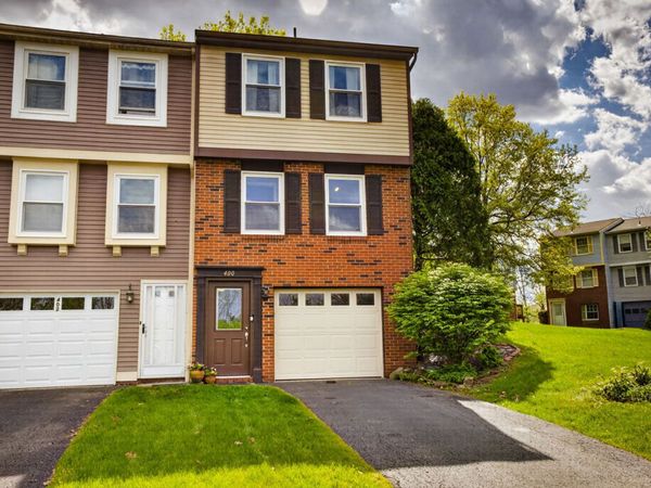 400 Redrome Circle E, Bridgeville, PA 15017
