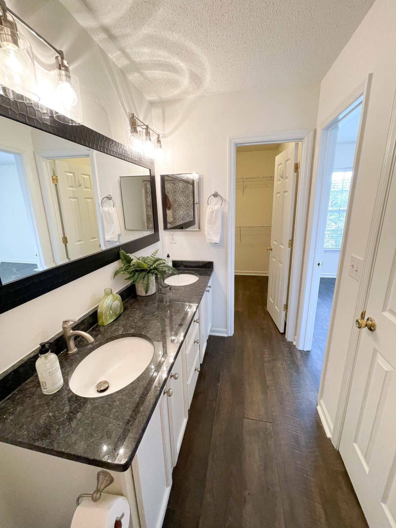 201 Yellow Hawthorn Circle Photo 16