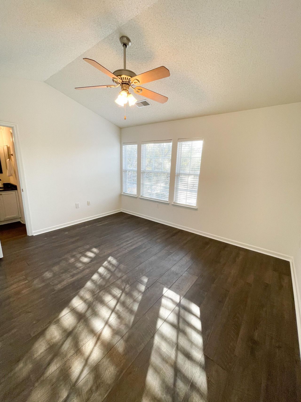 201 Yellow Hawthorn Circle Photo 21
