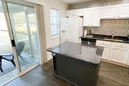 201 Yellow Hawthorn Circle photo 4
