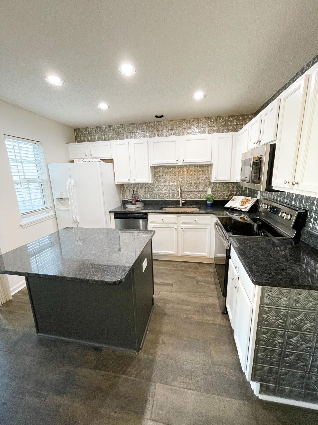 201 Yellow Hawthorn Circle Photo 7