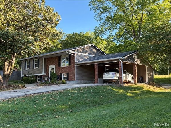 265 W Click Avenue, Puxico, MO 63960