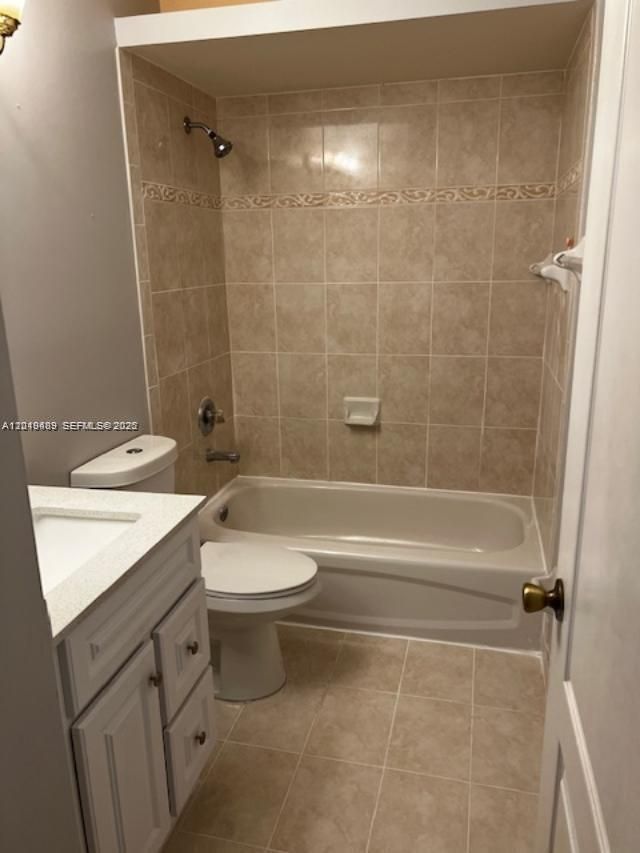 110 SW 109th Ave, Unit 2, Sweetwater, FL 33174 Photo