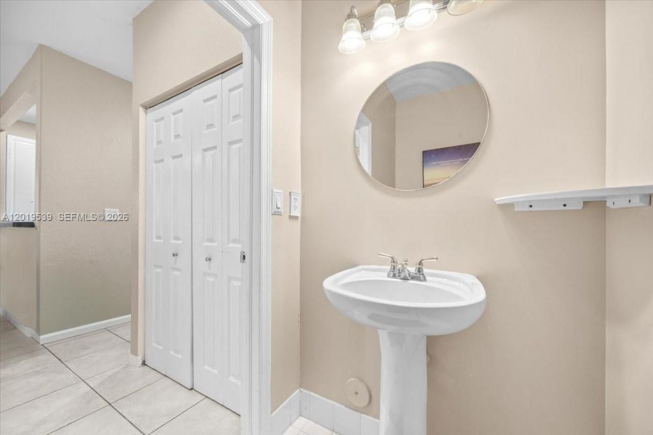 3417 Merrick Ct, Unit 1206, Margate, FL 33063 Photo