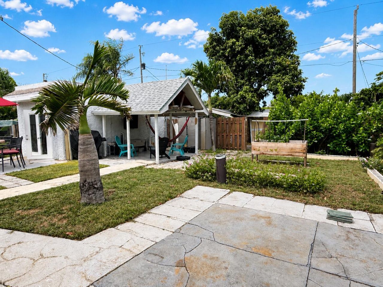 429 Greenbriar Drive, West Palm Beach, FL 33403 Photo