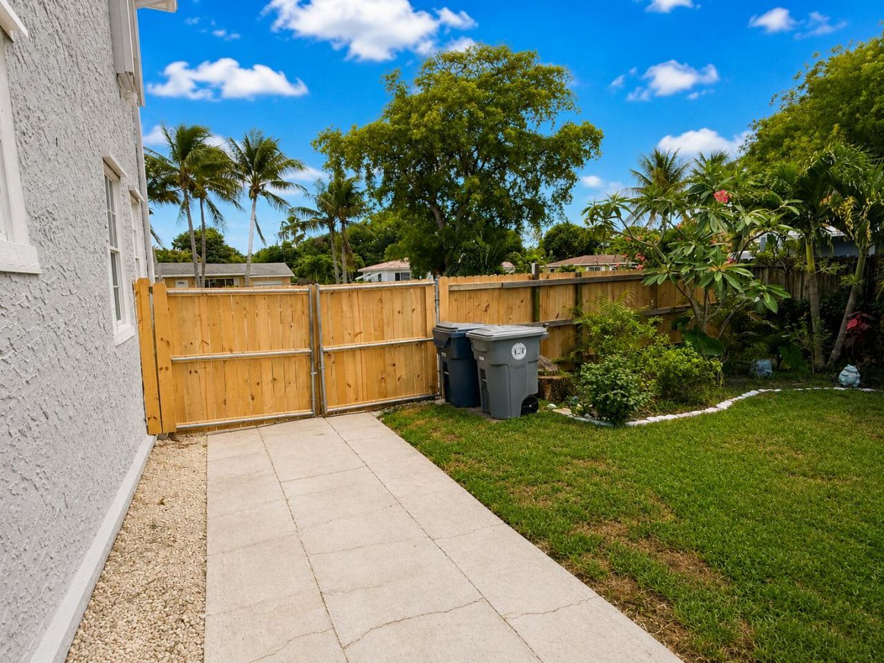 429 Greenbriar Drive, West Palm Beach, FL 33403 Photo