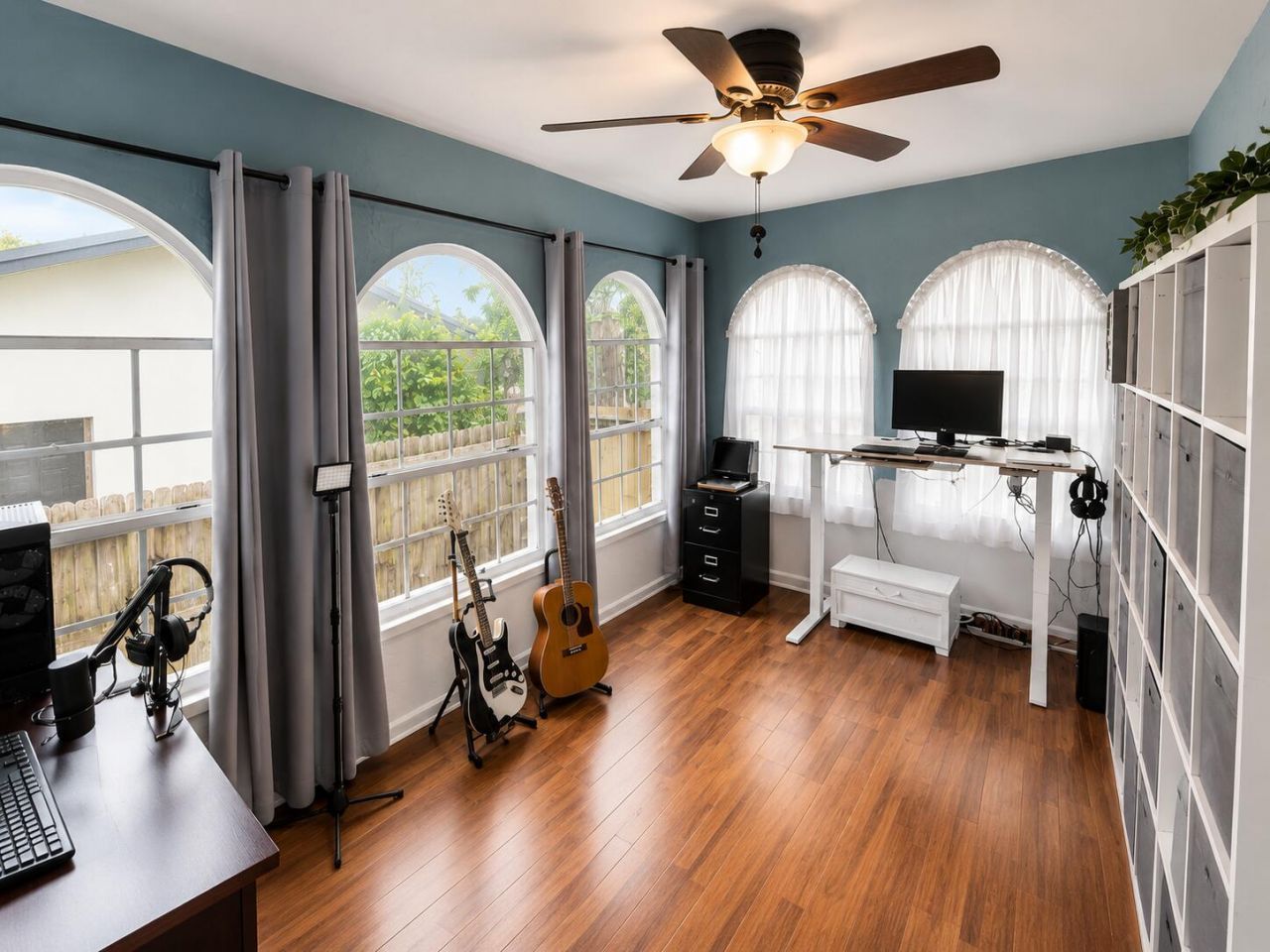 429 Greenbriar Drive, West Palm Beach, FL 33403 Photo