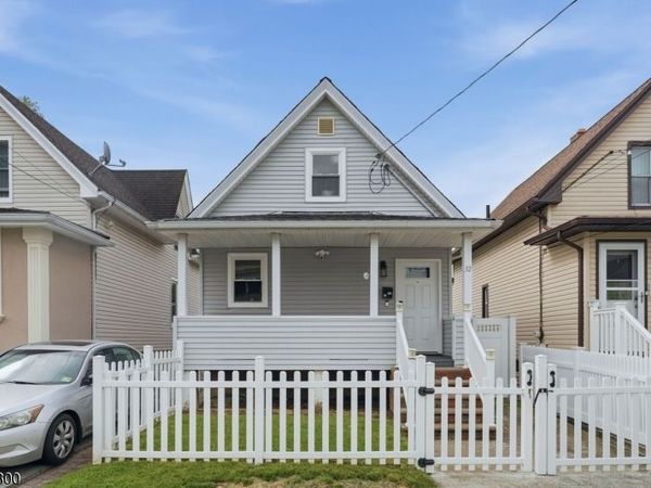 32 Willard St, Garfield, NJ 07026