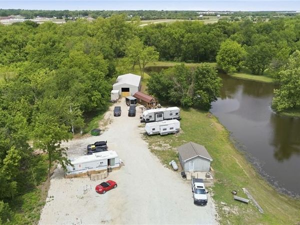 1276 1800 Street, Iola, KS 66749