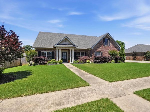 5217 Murifield Drive, Benton, AR 72019