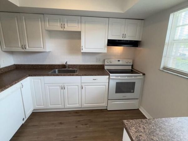 1900 S Kanner Hwy Highway, Unit Apt 10 - 1, Stuart, FL 34994