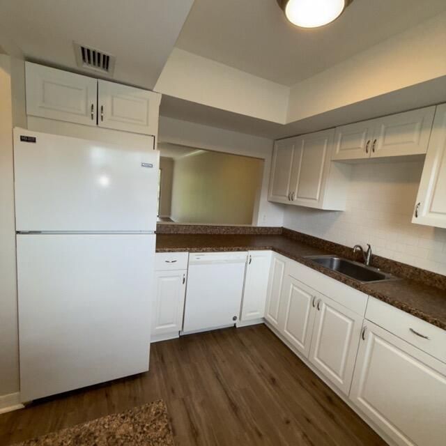 1900 S Kanner Highway S, Unit Apt 10 - 1, Stuart, FL 34994 Photo