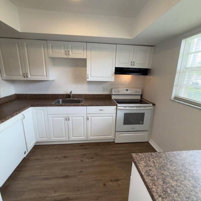 1900 S Kanner Highway S, Unit Apt 10 - 1, Stuart, FL 34994 Photo