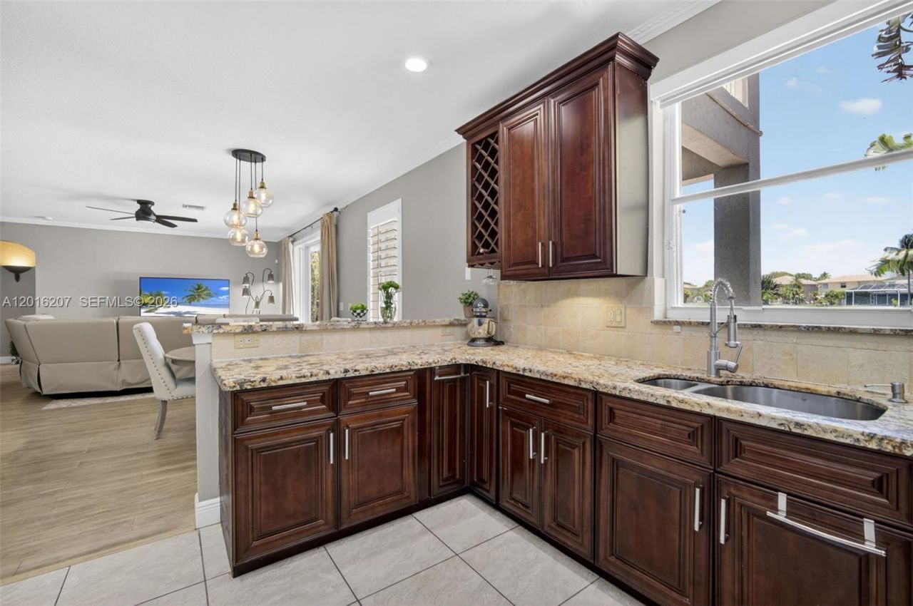 16735 NW 11th Street , Pembroke Pines, FL 33028 Photo