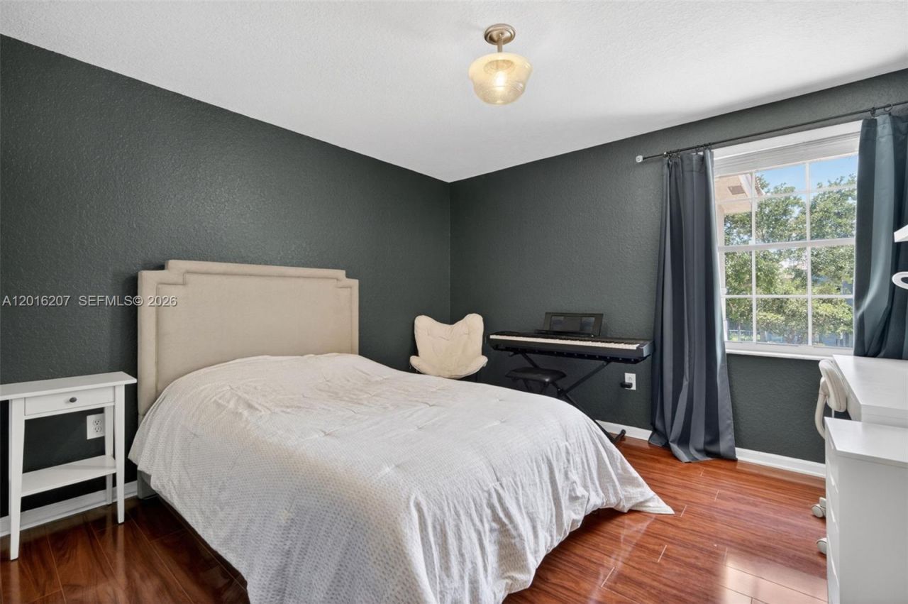 16735 NW 11th Street , Pembroke Pines, FL 33028 Photo