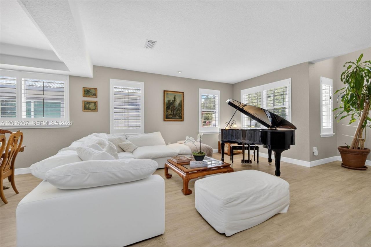16735 NW 11th Street , Pembroke Pines, FL 33028 Photo