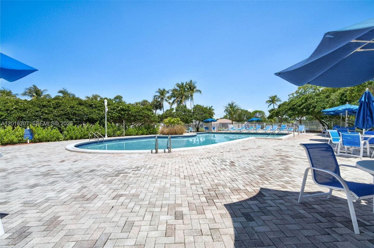 16735 NW 11th Street , Pembroke Pines, FL 33028 Photo