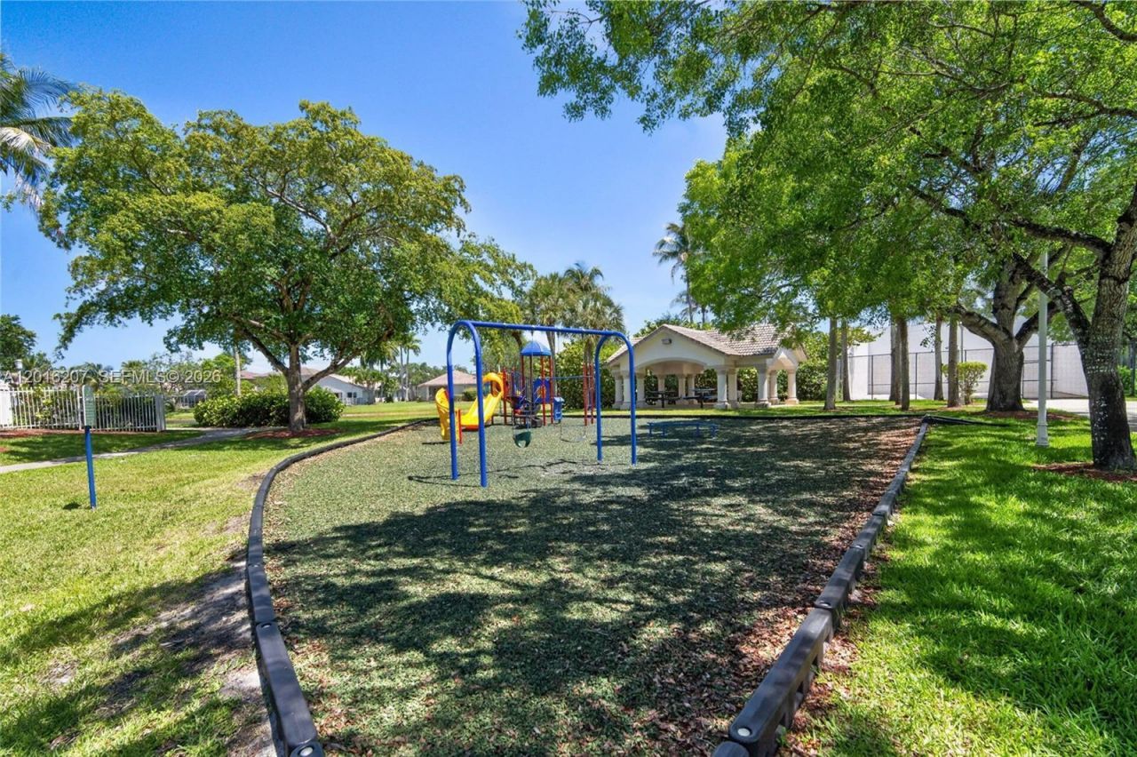 16735 NW 11th Street , Pembroke Pines, FL 33028 Photo