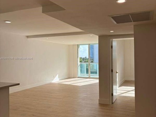 19390 Collins Ave , Unit 520, Sunny Isles Beach, FL 33160