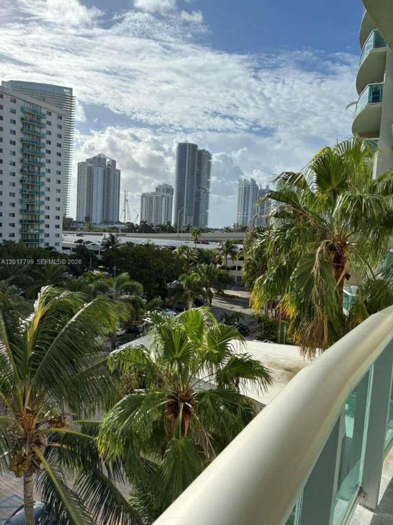 19390 Collins Ave , Unit 520, Sunny Isles Beach, FL 33160 Photo