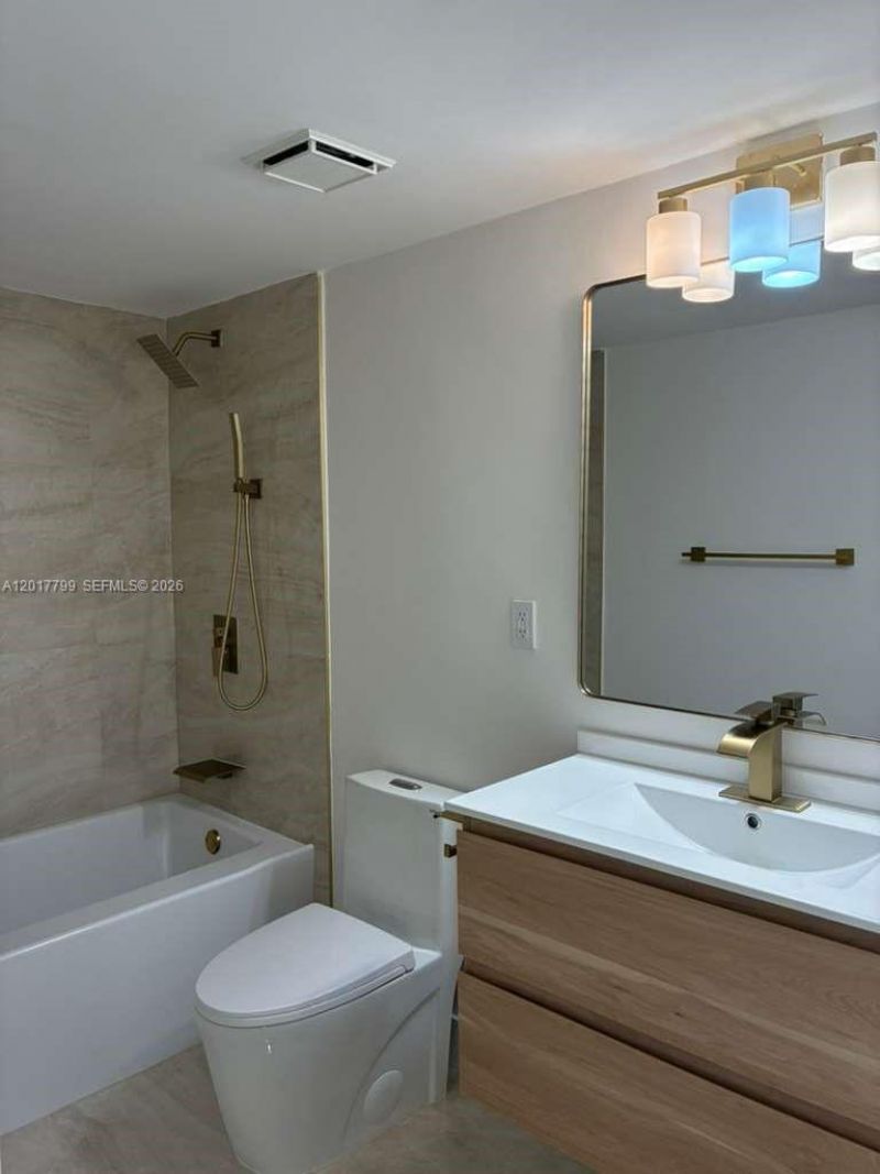 19390 Collins Ave , Unit 520, Sunny Isles Beach, FL 33160 Photo