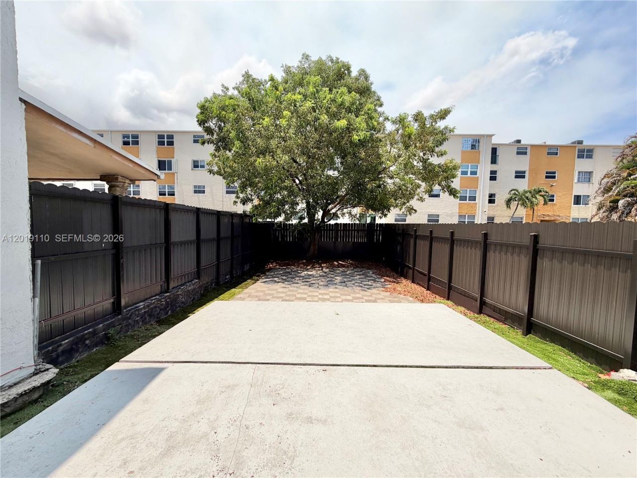 671 W 80th St, Hialeah, FL 33014 Photo