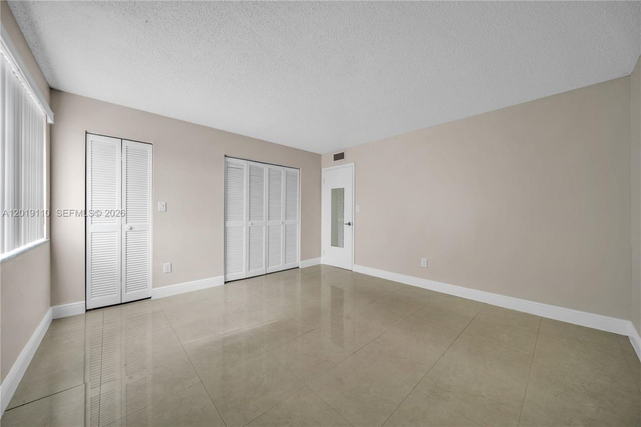 671 W 80th St , Hialeah, FL 33014 Photo