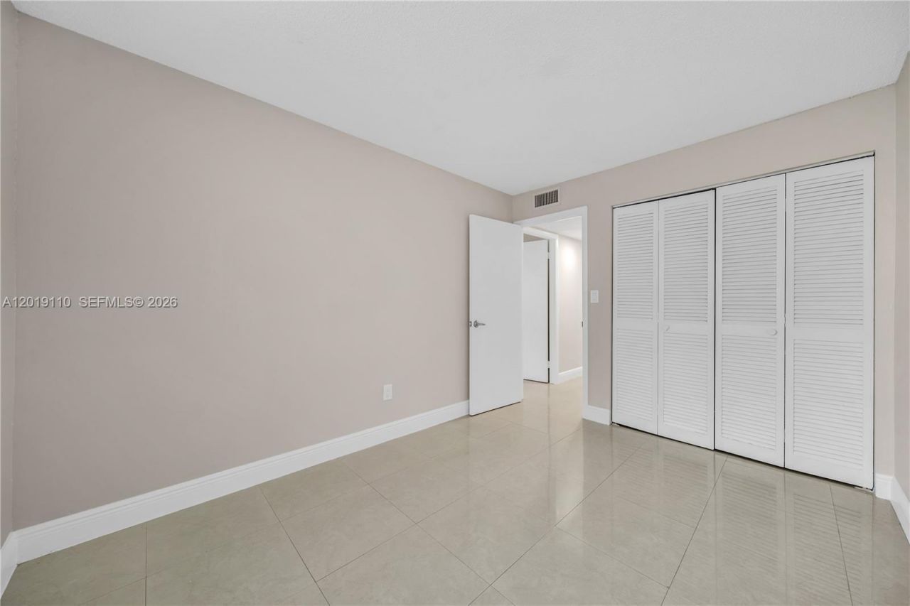 671 W 80th St , Hialeah, FL 33014 Photo