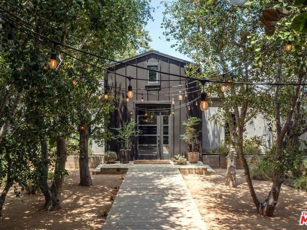 226 S Rimpau Boulevard, Los Angeles, CA 90004