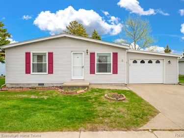 4333 24th Avenue, Fort Gratiot Twp, MI 48059