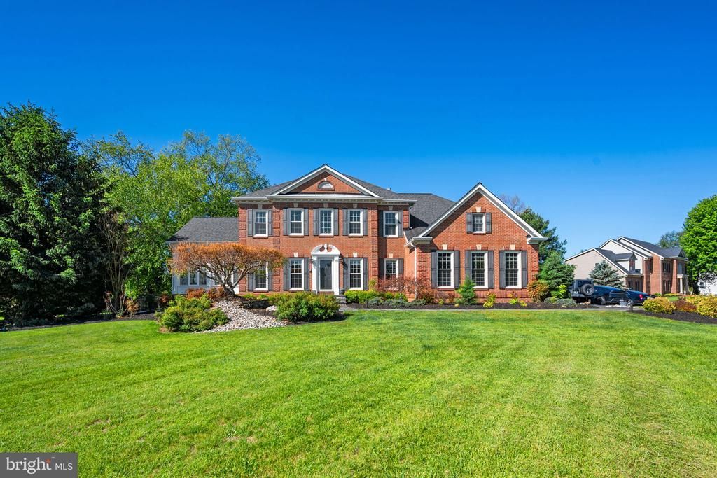 2112 BORDLY DRIVE, BROOKEVILLE, MD 20833