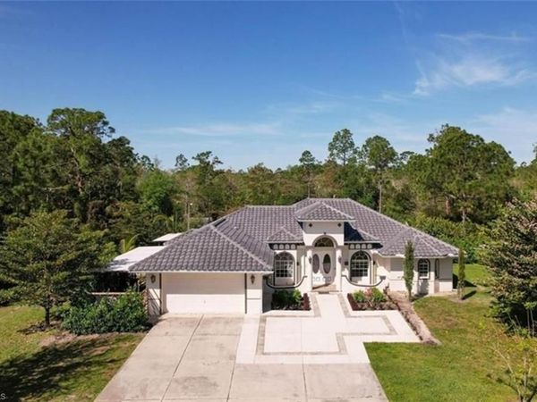 3111 4th ST NW, NAPLES, FL 34120