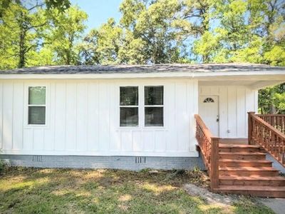 2711 Saratoga Road, North Charleston, SC 29405