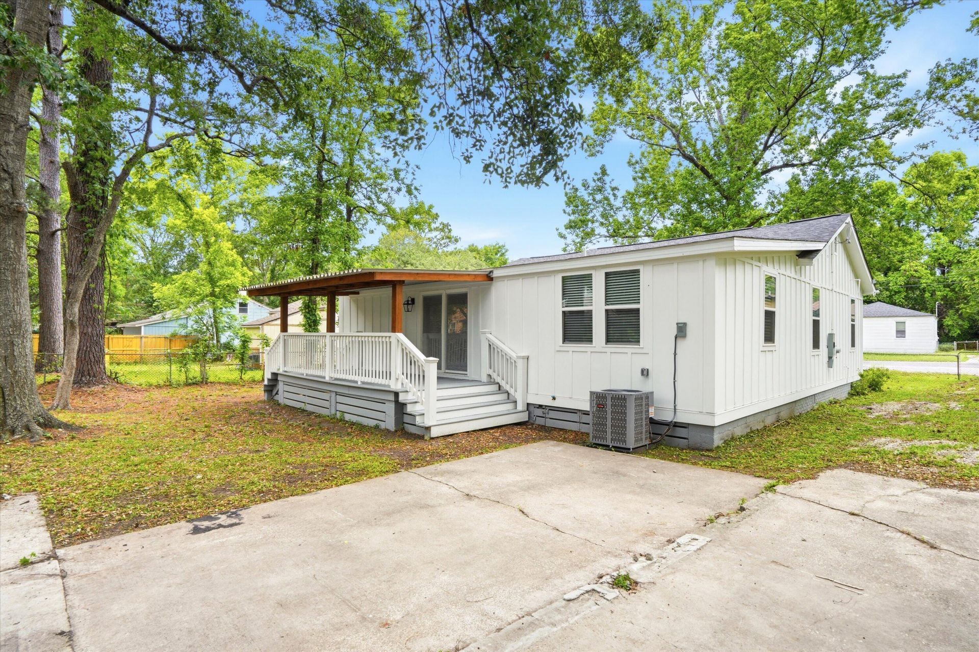 2711 Saratoga Road Photo 21