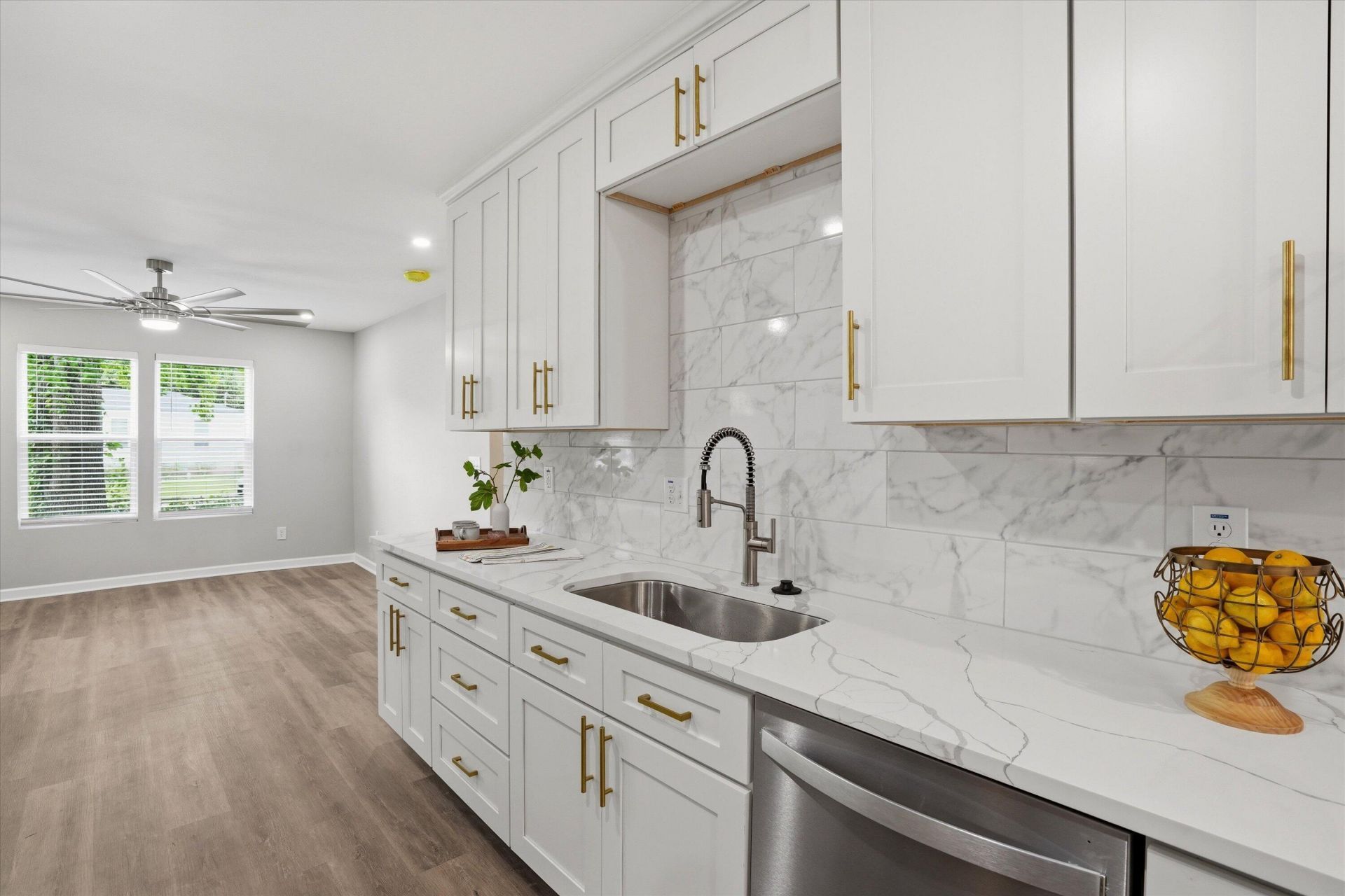 2711 Saratoga Road Photo 7