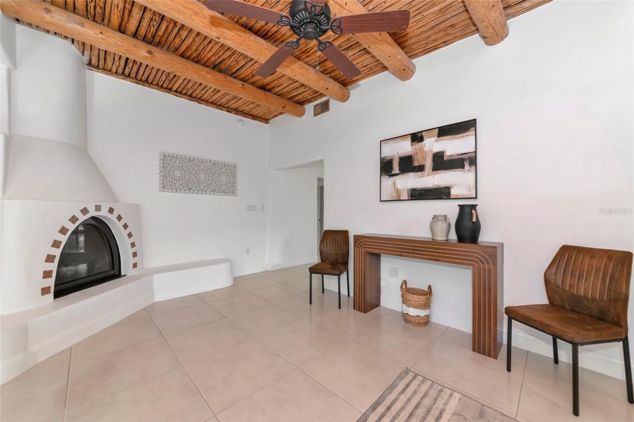 681 Avenida De Mayo, Sarasota, FL 34242 Photo