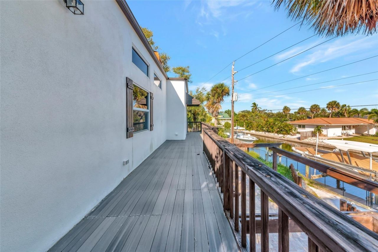 681 Avenida De Mayo, Sarasota, FL 34242 Photo