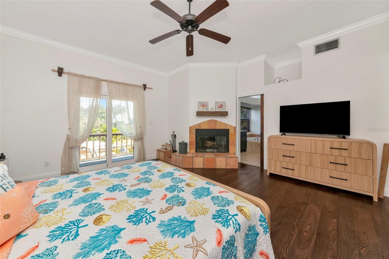 681 Avenida De Mayo, Sarasota, FL 34242 Photo