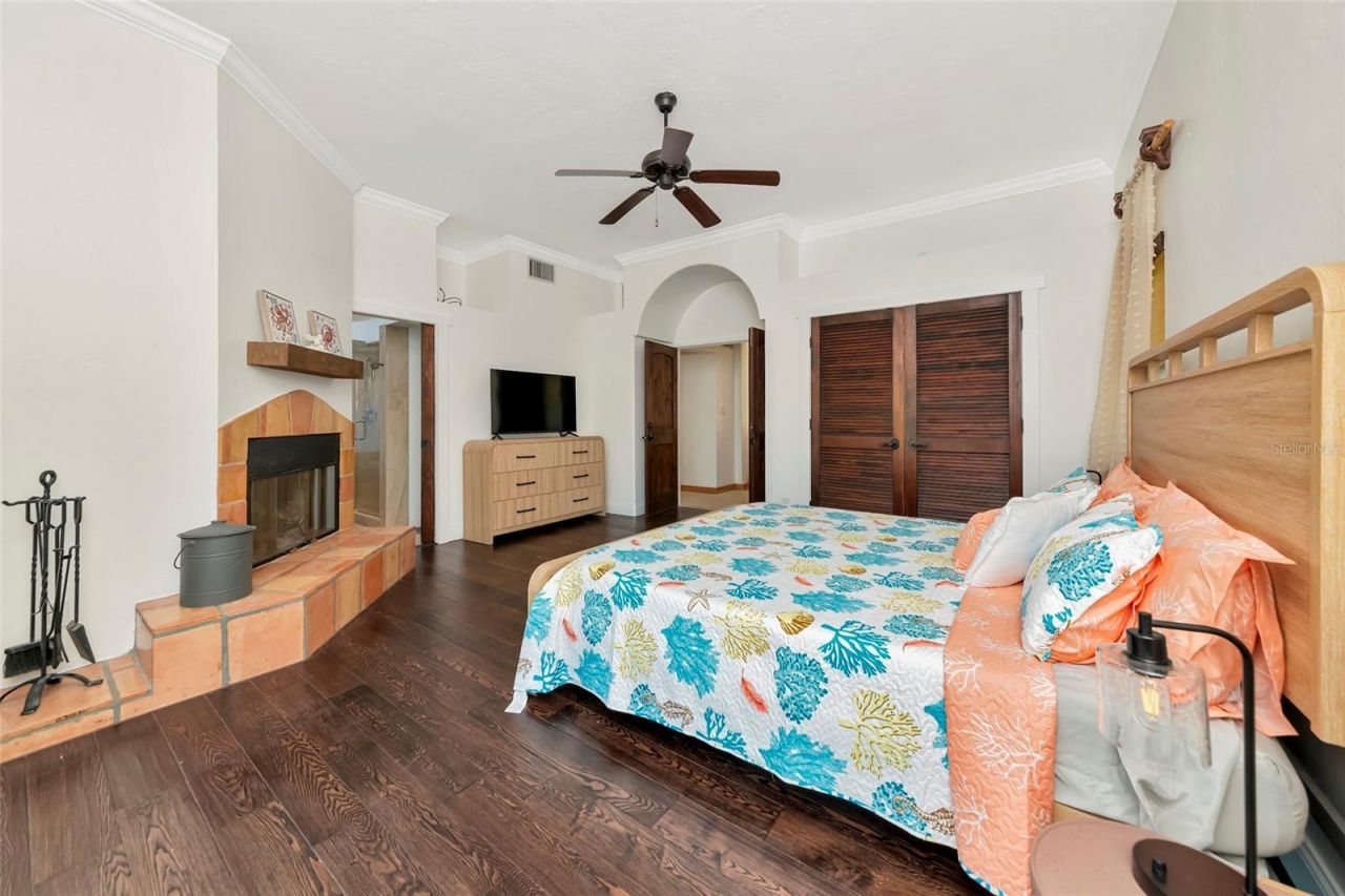 681 Avenida De Mayo, Sarasota, FL 34242 Photo